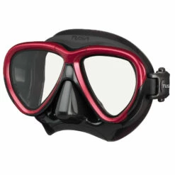 Masque INTEGA TUSA -La Palanquee Soldes Magasin intega noir rouge 2