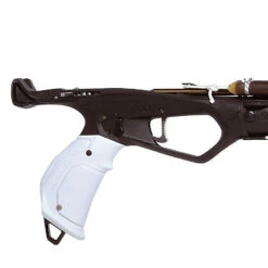 Arbalète INVICTUS CARBON OMER -La Palanquee Soldes Magasin invictus poign e 2