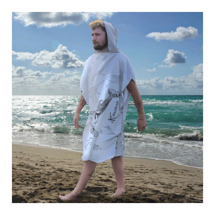 Poncho KANUMERA 4 Poncho KANUMERA – Image 2